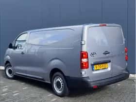 Toyota Proace (2024) thumbnail 2