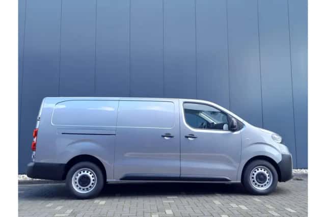 Toyota Proace (2024) thumbnail 6