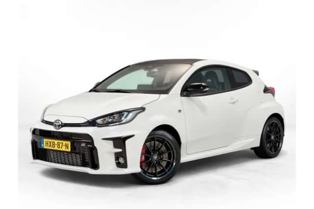 Toyota Yaris (2023) thumbnail 1