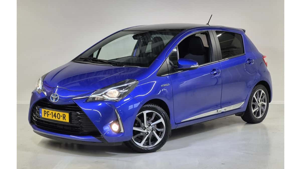 Toyota Yaris (2017) — foto 1