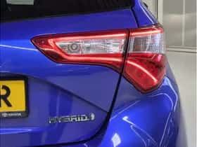 Toyota Yaris (2017) thumbnail 8