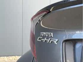Toyota C-HR (2023) thumbnail 7
