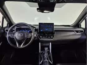 Toyota Corolla (2023) thumbnail 2