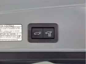 Toyota Corolla (2023) thumbnail 12