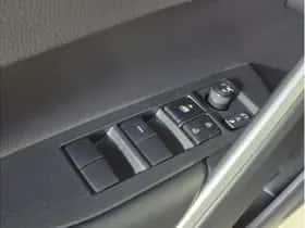 Toyota Corolla (2023) thumbnail 17