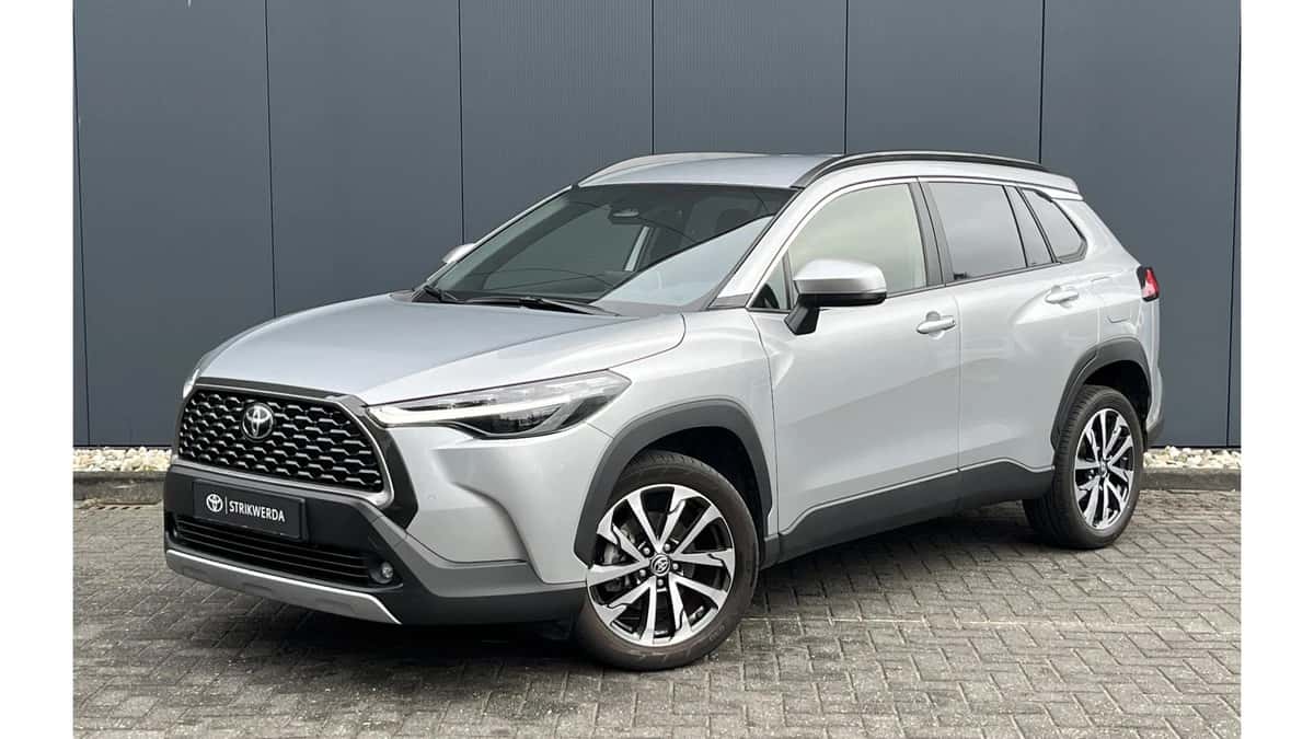Toyota Corolla (2024) — foto 1