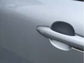 Toyota Corolla (2024) thumbnail 6