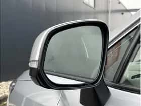Toyota Corolla (2024) thumbnail 7