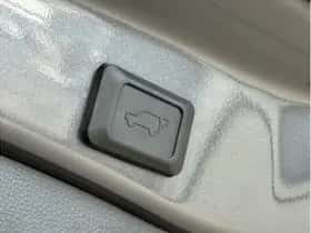 Toyota RAV4 (2021) thumbnail 11