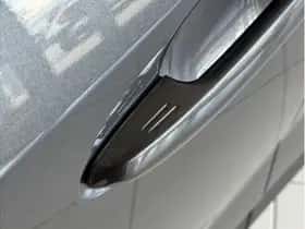 Toyota RAV4 (2021) thumbnail 8