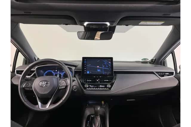 Toyota Corolla (2025) thumbnail 2