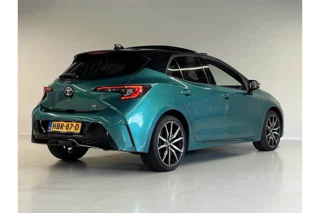 Toyota Corolla (2025) thumbnail 3