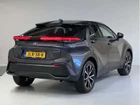 Toyota C-HR (2025) thumbnail 3