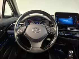 Toyota C-HR (2019) thumbnail 13
