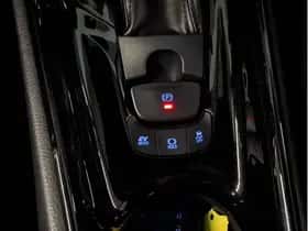 Toyota C-HR (2019) thumbnail 30