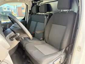 Toyota Proace (2023) thumbnail 2