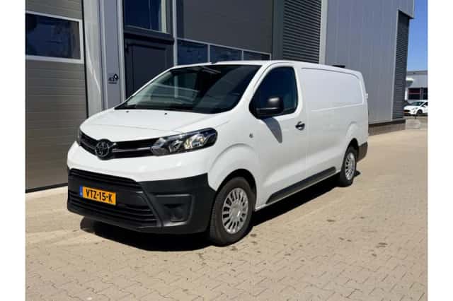 Toyota Proace (2023) thumbnail 6