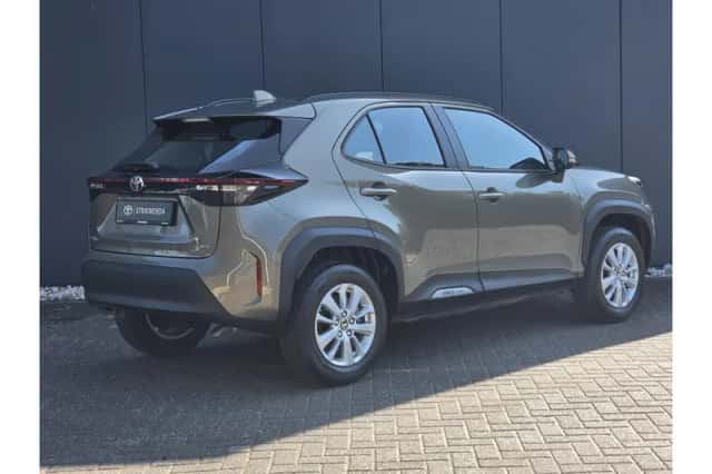 Toyota Yaris Cross (2024) thumbnail 4