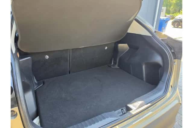 Toyota Yaris Cross (2024) thumbnail 6