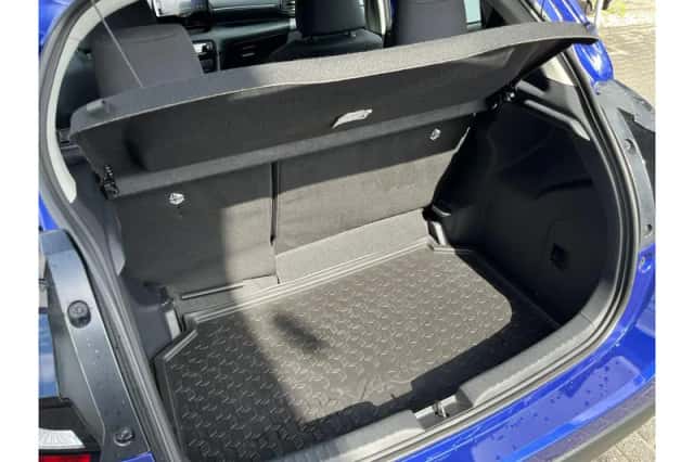 Toyota Yaris (2023) thumbnail 6