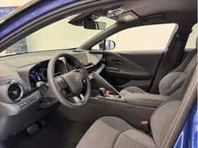 Toyota C-HR (2025) thumbnail 12