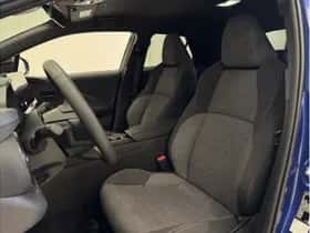 Toyota C-HR (2025) thumbnail 14