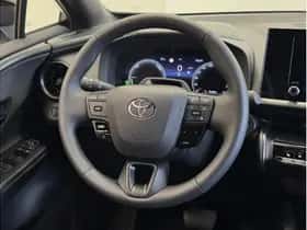 Toyota C-HR (2025) thumbnail 4
