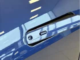 Toyota C-HR (2025) thumbnail 7