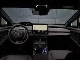 Toyota bZ4X (2026) thumbnail 2