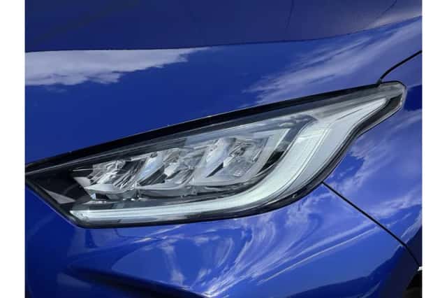 Toyota Yaris (2021) thumbnail 6