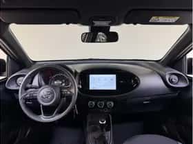 Toyota Aygo X (2024) thumbnail 2