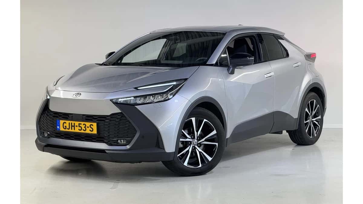 Toyota C-HR (2024) — foto 1