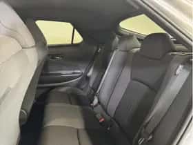 Toyota C-HR (2024) thumbnail 15