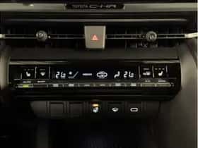 Toyota C-HR (2024) thumbnail 18