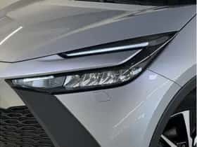 Toyota C-HR (2024) thumbnail 6