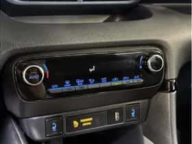 Toyota Yaris (2022) thumbnail 16