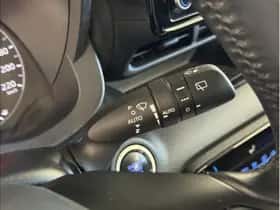 Toyota Yaris (2022) thumbnail 23