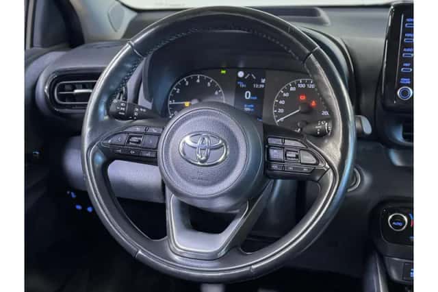 Toyota Yaris (2022) thumbnail 4