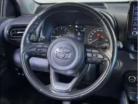 Toyota Yaris (2022) thumbnail 4