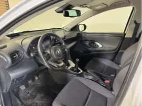 Toyota Yaris (2022) thumbnail 9