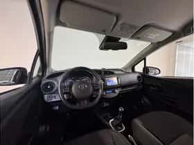 Toyota Yaris (2019) thumbnail 10