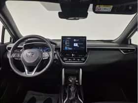 Toyota Corolla (2025) thumbnail 2