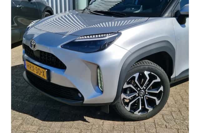 Toyota Yaris Cross (2025) thumbnail 2