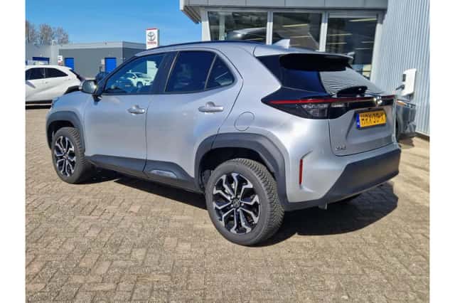 Toyota Yaris Cross (2025) thumbnail 3