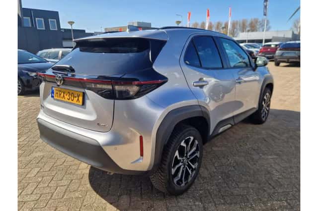 Toyota Yaris Cross (2025) thumbnail 5