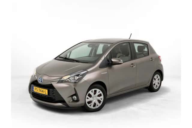 Toyota Yaris (2017) thumbnail 1