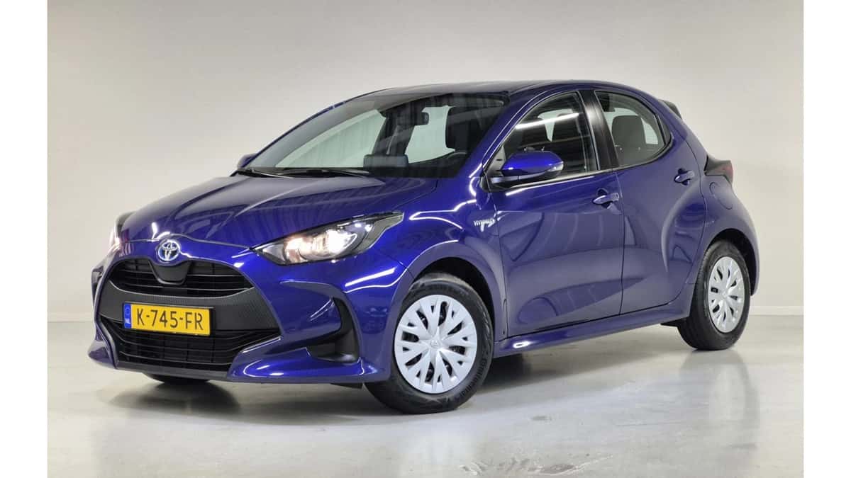 Toyota Yaris (2020) — foto 1