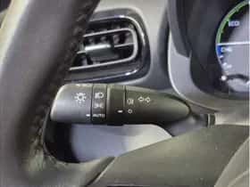 Toyota Yaris (2020) thumbnail 18