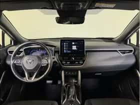 Toyota Corolla (2024) thumbnail 2