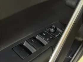 Toyota Corolla (2024) thumbnail 31